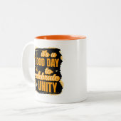 団結して優しさを広げる良祝い日だ ツートーンマグカップ (正面左)