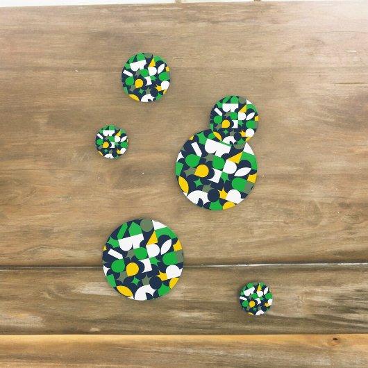 図形カラフル図形 コンフェッティ