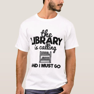 図書館から電話がかかってきたので本館に行かなきゃ読ら Tシャツ