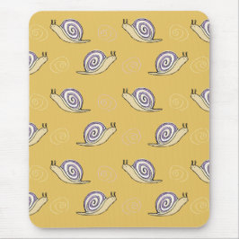 図解入りの、写真付きのカタツムリと渦巻き模様 マウスパッド