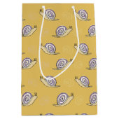 図解入りの、写真付きのカタツムリと渦巻き模様 ミディアムペーパーバッグ (正面)