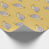 図解入りの、写真付きのカタツムリと渦巻き模様 ラッピングペーパー (角)