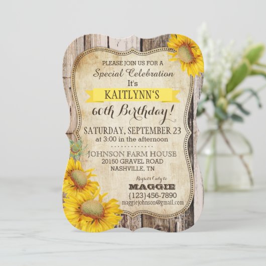 国のヒマワリおよび素朴な木製の誕生日 招待状 (スタンド正面)