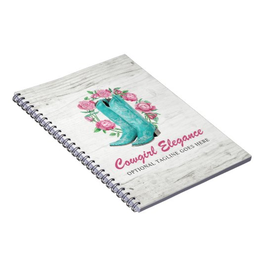 国の女性のカーボーイのブーツ及びぼろぼろのバラの素朴な木 ノートブック (右側)