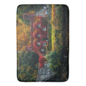 国コテージと赤つる植物ホームをカバー バスマット (正面縦)