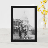 国会議事堂1927年の前のYakamaのインディアンの酋長 カード (黄色い花)