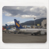 国内のジェ中国のット機が〜に並んでいた マウスパッド (正面)