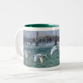 国境を超えること ツートーンマグカップ (正面左)