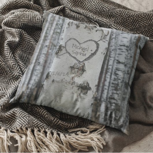 国彫り素朴ハート樺の木ツリー クッション