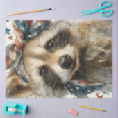 国旗のバンダナとデカップ愛国的なアライグマ 薄葉紙 (クラフト)