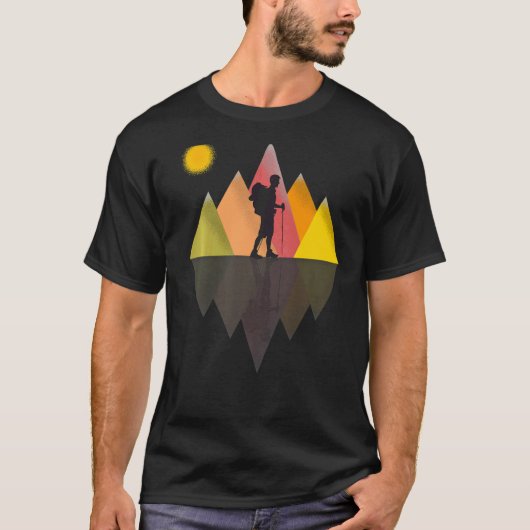 国立公園の山ハイキング Tシャツ (正面)