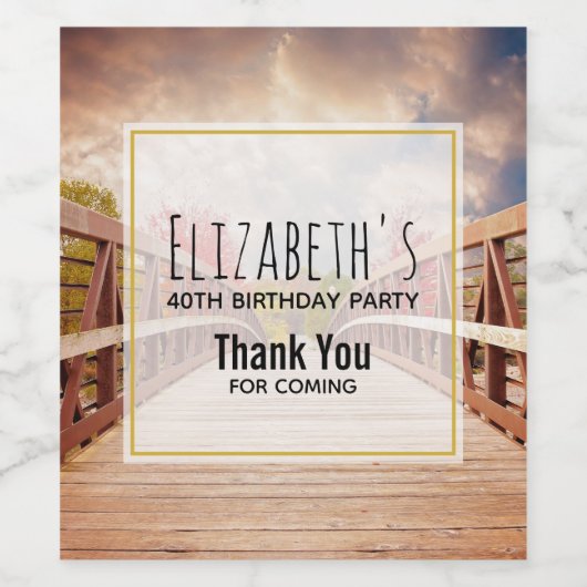 国素朴の木造の橋誕生日 ワインラベル (シングルラベル)