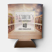 国素朴の木造の橋誕生日 缶クーラー (正面)