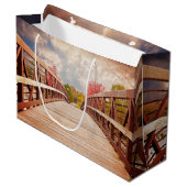 国素朴の木造の橋 ラージペーパーバッグ (正面アングル)