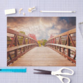 国素朴の木造の橋 薄葉紙 (クラフト)