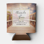 国素朴の結婚式の木造の橋 缶クーラー (正面)