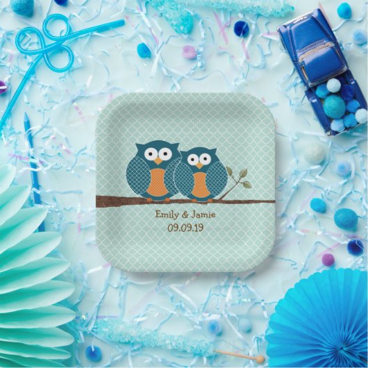 国素朴ティール（緑がかった色）かわいいフクロウが木に座る ペーパープレート (パーティー)