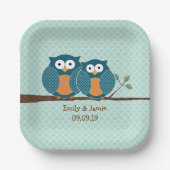 国素朴ティール（緑がかった色）かわいいフクロウが木に座る ペーパープレート (正面)