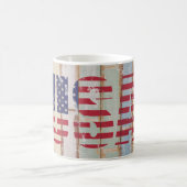 国素朴動揺して米国国旗の木目パターン コーヒーマグカップ (中央)
