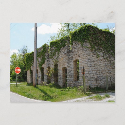 国道66号沿いの葬儀場と棺の工場 ポストカード (正面)