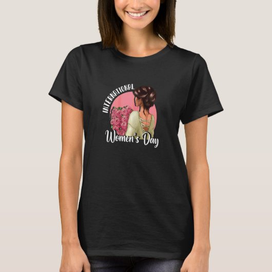 国際女性デー 美しいブリュネット Tシャツ (正面)