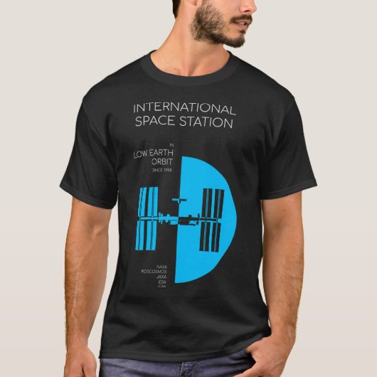国際的宇宙局。地球の軌道が低いSiで Tシャツ (正面)