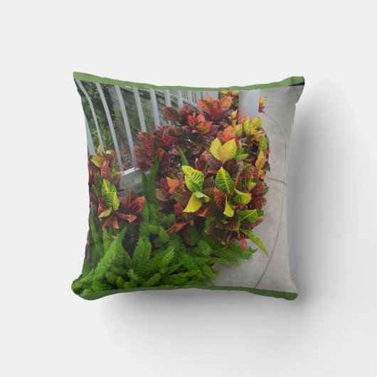 園芸植物離れ クッション (正面)