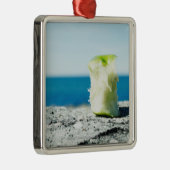 土のAppleの中心 メタルオーナメント (右)