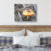 土カラフルを突き抜けるキノコ キャンバスプリント (インサイチュ (寝室))