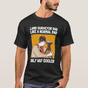 土地測量用測量士の地形図およびカート Tシャツ