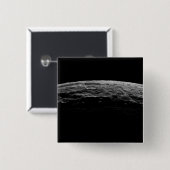 土星の月の非現実的な風景 缶バッジ (正面&裏面)