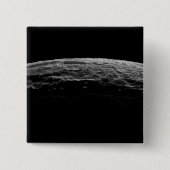 土星の月の非現実的な風景 缶バッジ (正面)