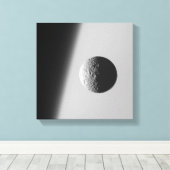 土星の月ミマス キャンバスプリント (インサイチュ (ウッドフロア))