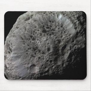 土星の月Hyperionの偽色の眺め マウスパッド