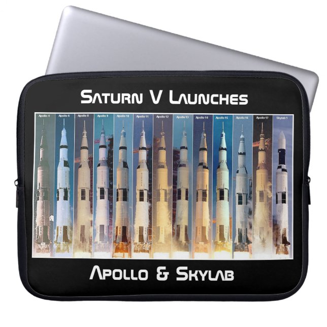 土星Vムーンロケット打ち上げ ラップトップスリーブ (正面)
