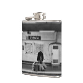 地下鉄でショッピングバッグを持つ人（シャトレ） フラスク (左)