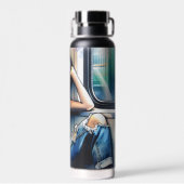 地下鉄で眠る聞女性と音楽 ウォーターボトル (背面)