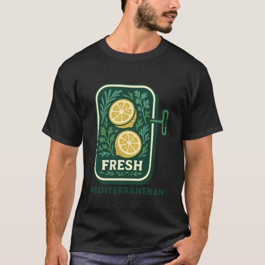 地中海の新鮮な缶詰イワシ Tシャツ (正面)