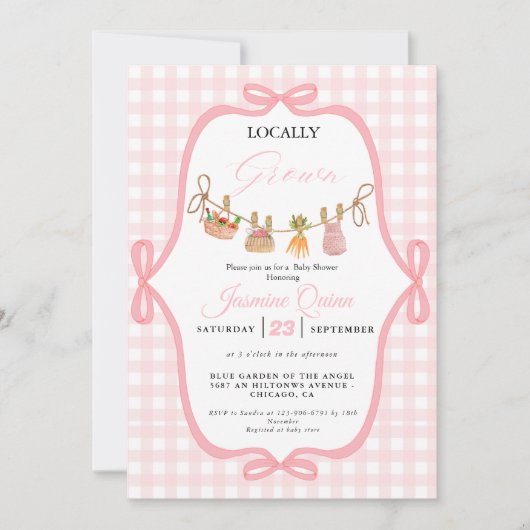 地元で栽培されたピンクのガールベビーシャワーベビーの散水 招待状 (正面)