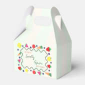 地元で栽培されたファーマーズマーケットベビーシャワー フェイバーボックス (正面サイド)