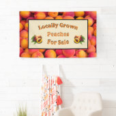 地元で栽培された桃を販売 横断幕 (インサイチュ)