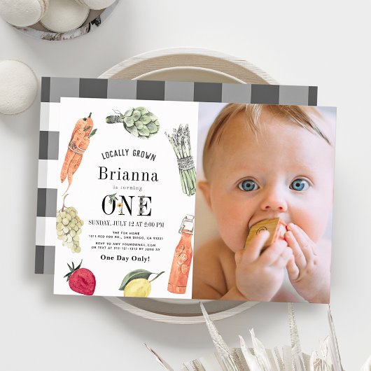 地元で育った農家市場の写真1st Birthday 招待状