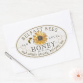 地元のハチミツのひまわりとミツバチ 楕円形シール (封筒)