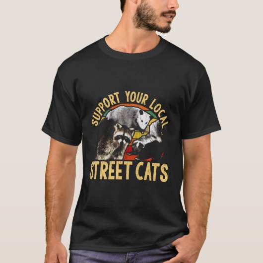地元の野良猫をサポート アライグマ スカンク Tシャツ (正面)