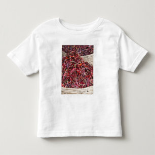 地元の青果市場にある赤唐辛子 トドラーTシャツ