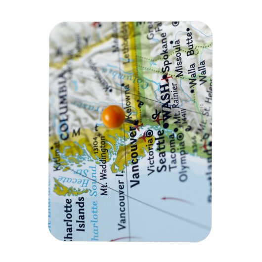 地図のピンはカナダのバンクーバーに置かれた マグネット (縦)