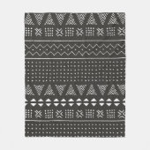 地形を持つ黒と白の部族の民族パターン フリースブランケット (正面)