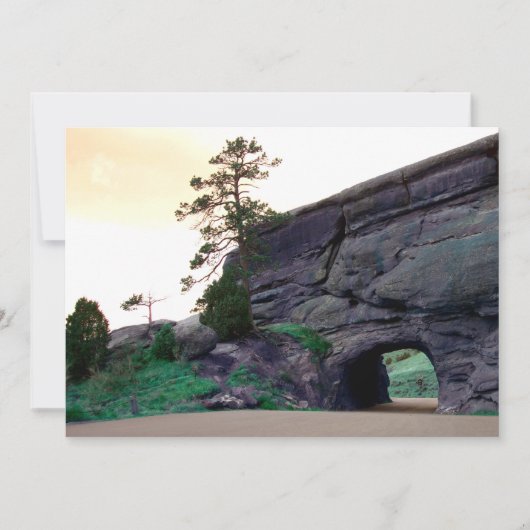 地方の道路のトンネル 招待状 (正面)