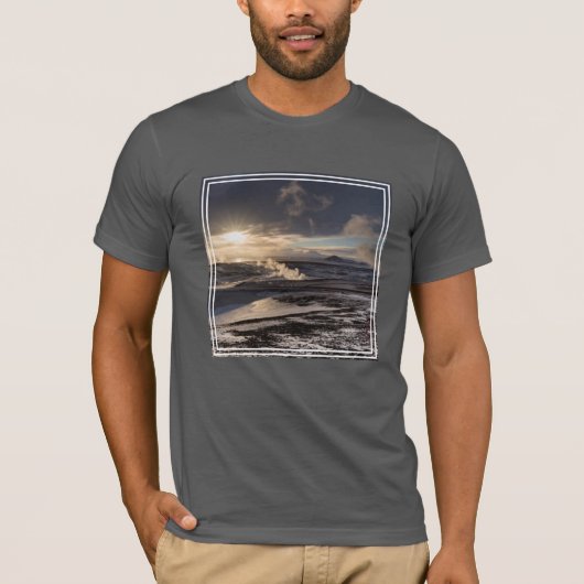 地熱の冬の風景 Tシャツ (正面)