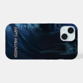 地獄のような風景の中の黒い幽霊 - ハロウィン iPhone 15ケース (裏面横)